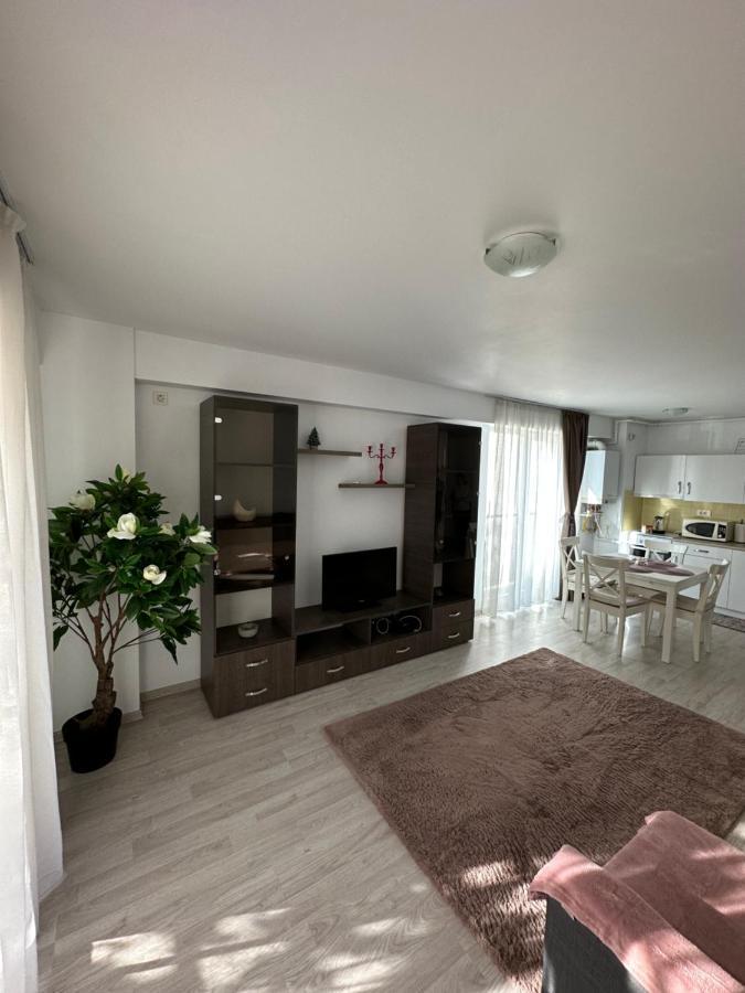 Fly Airport Residences & Therme-Self Check-In Otopeni Bagian luar foto