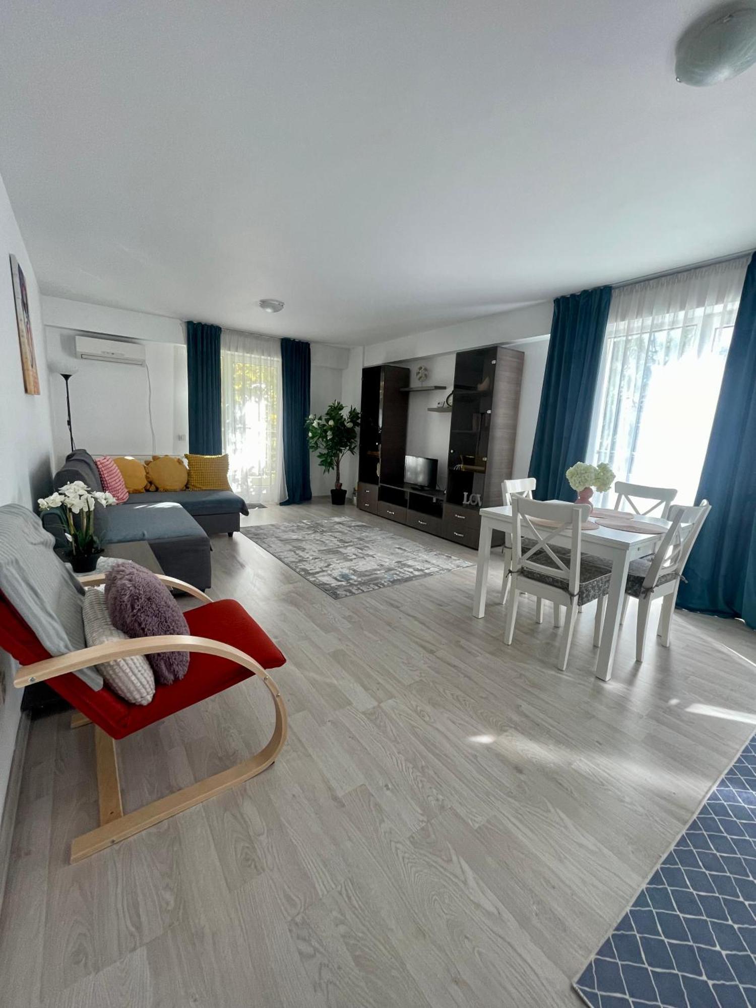 Fly Airport Residences & Therme-Self Check-In Otopeni Bagian luar foto