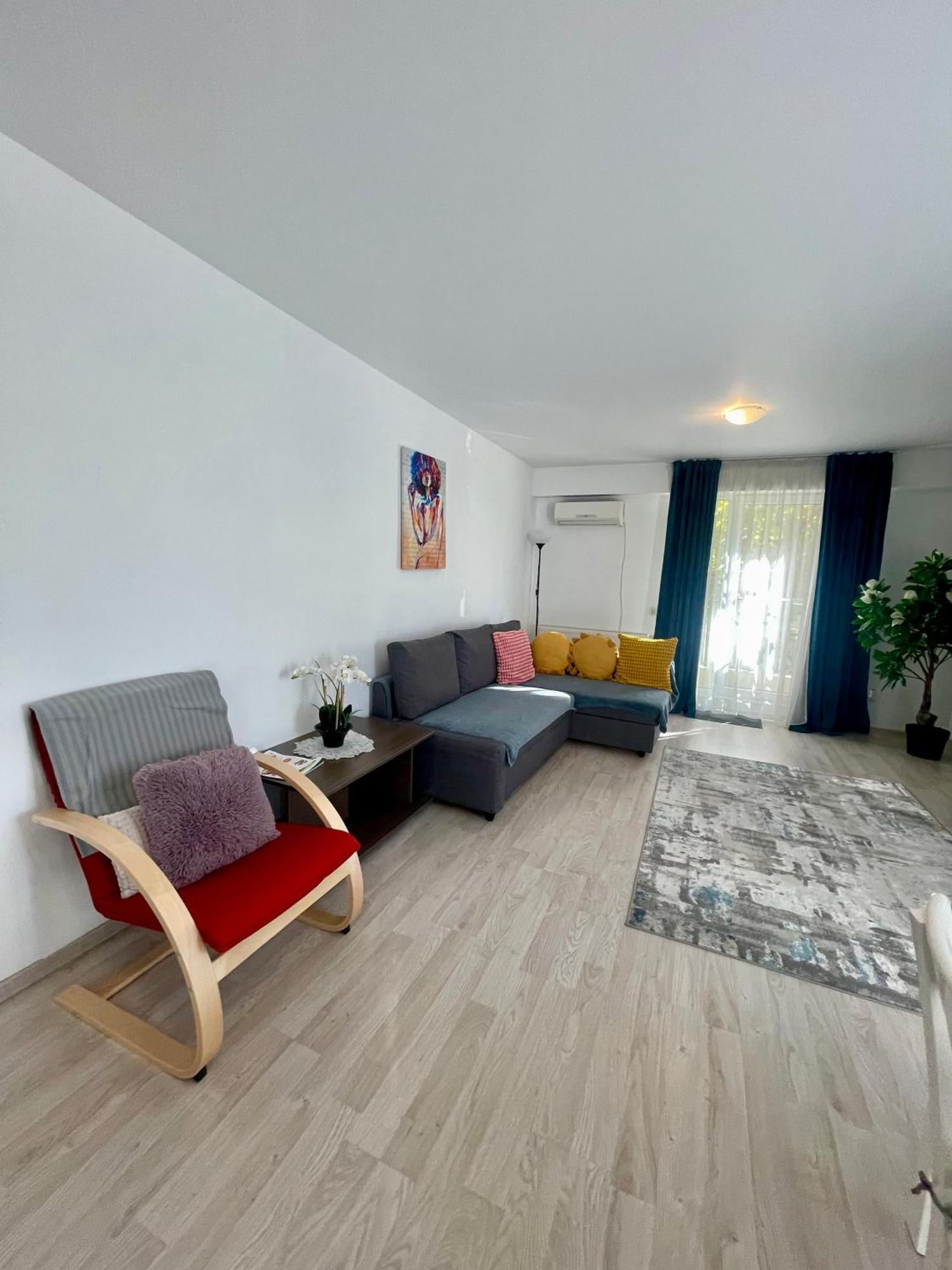 Fly Airport Residences & Therme-Self Check-In Otopeni Bagian luar foto