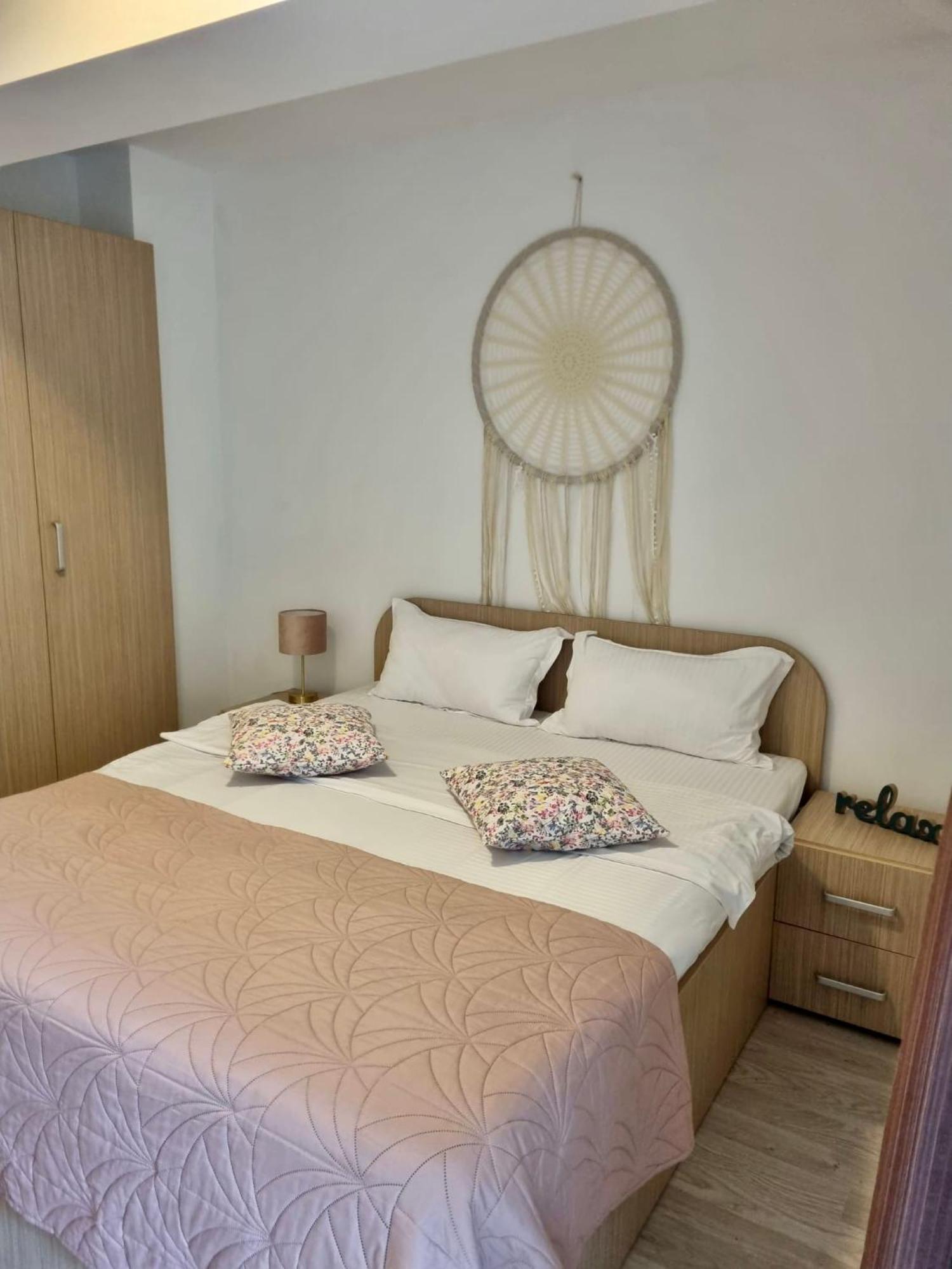Fly Airport Residences & Therme-Self Check-In Otopeni Bagian luar foto